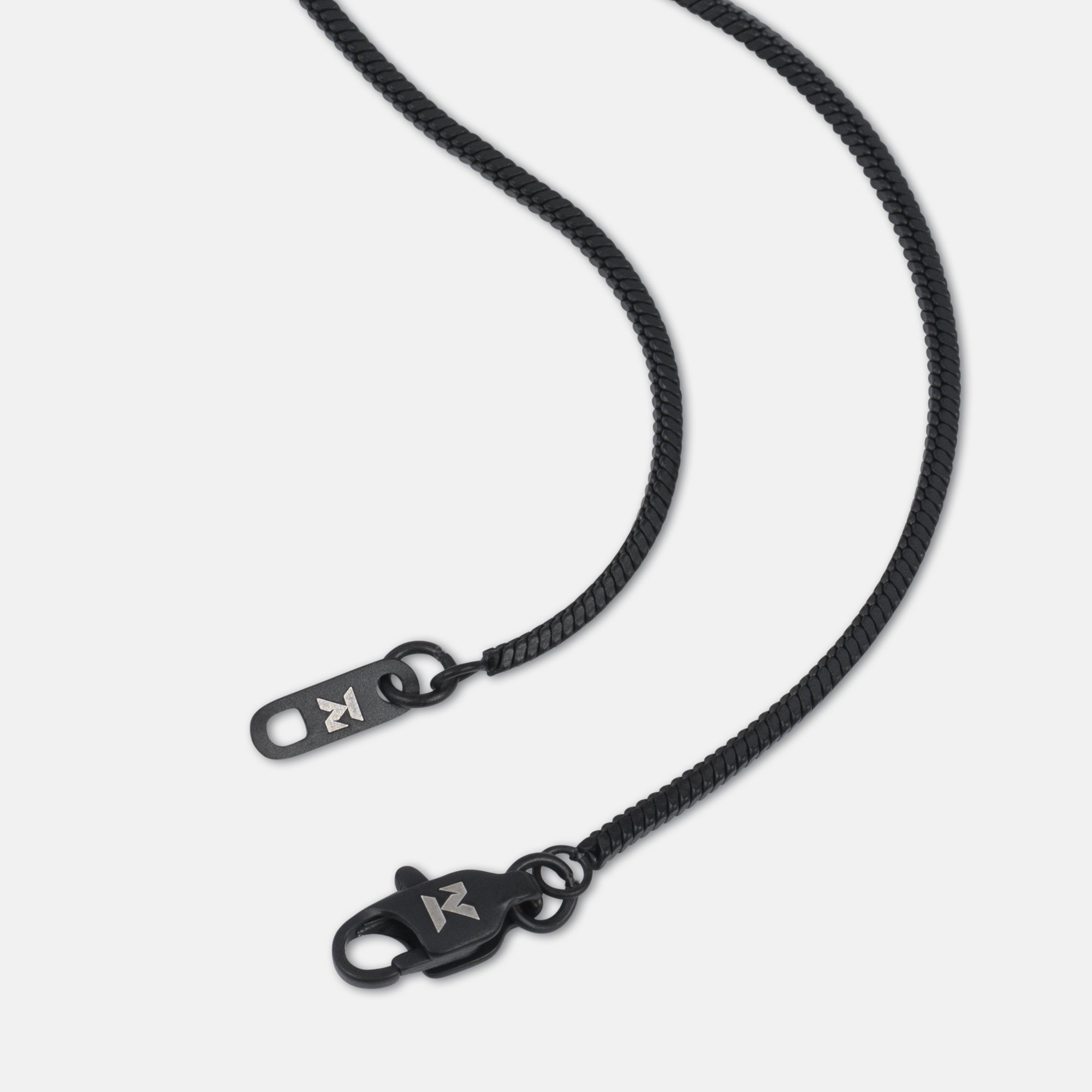 K12 - BLACK SQUARE BRACELET - 1.4MM