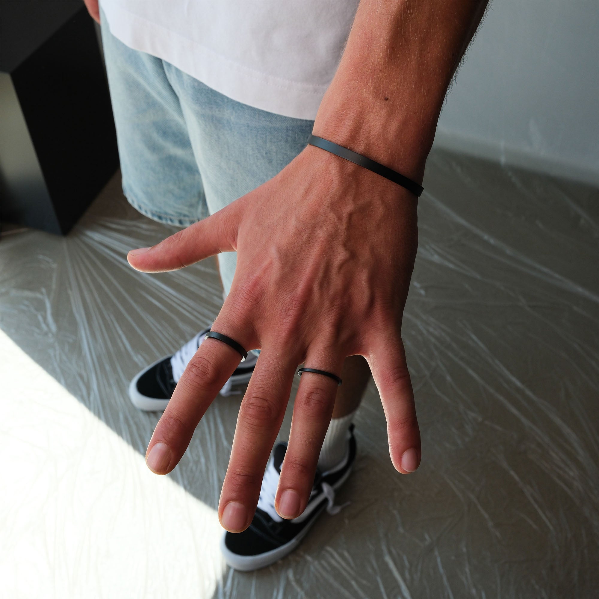 K12 - BLACK ADJUSTABLE RING - 1.6MM