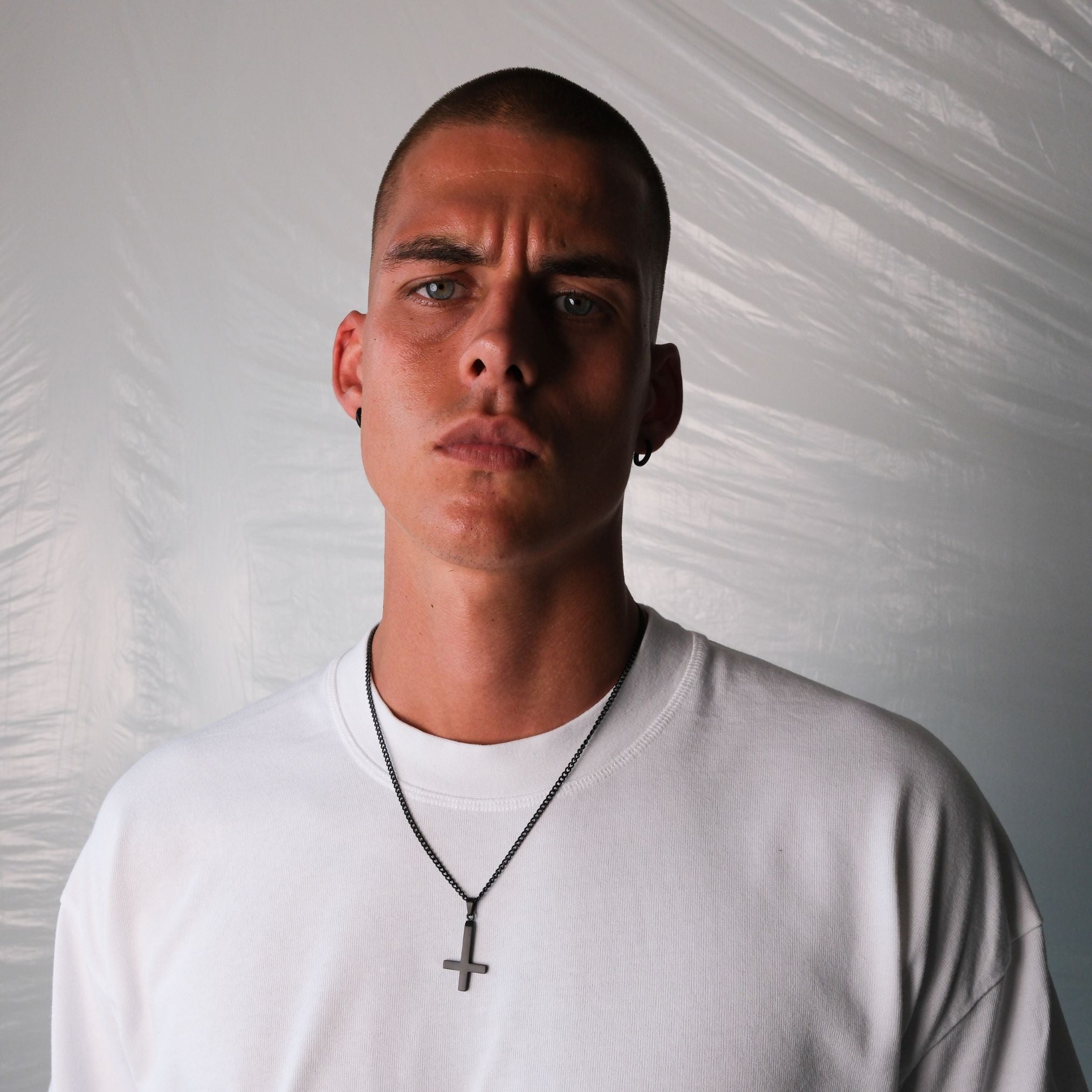 K12 - BLACK STEEL INVERTED VAITH CHAIN