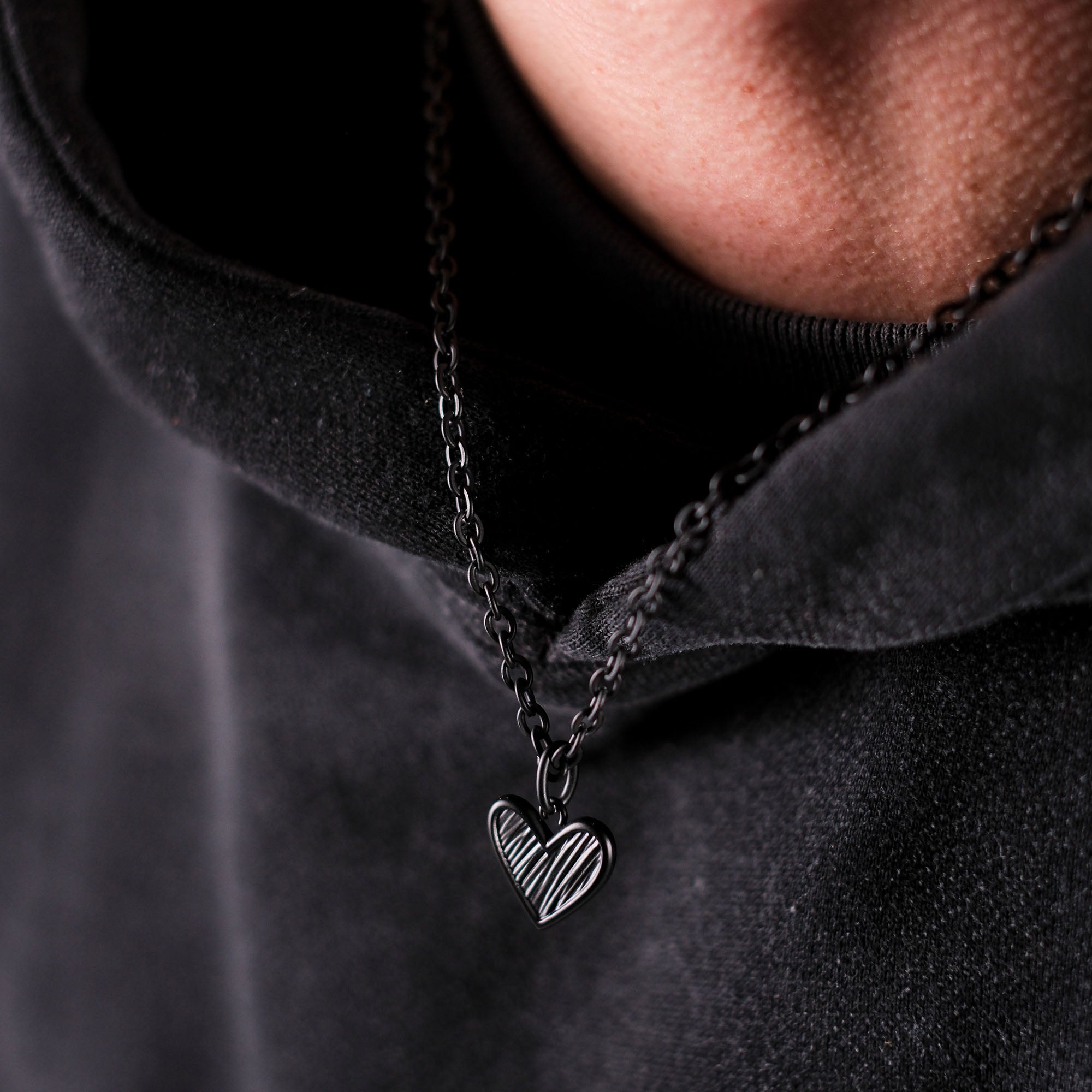 K12 - BLACK HEART - CHAIN