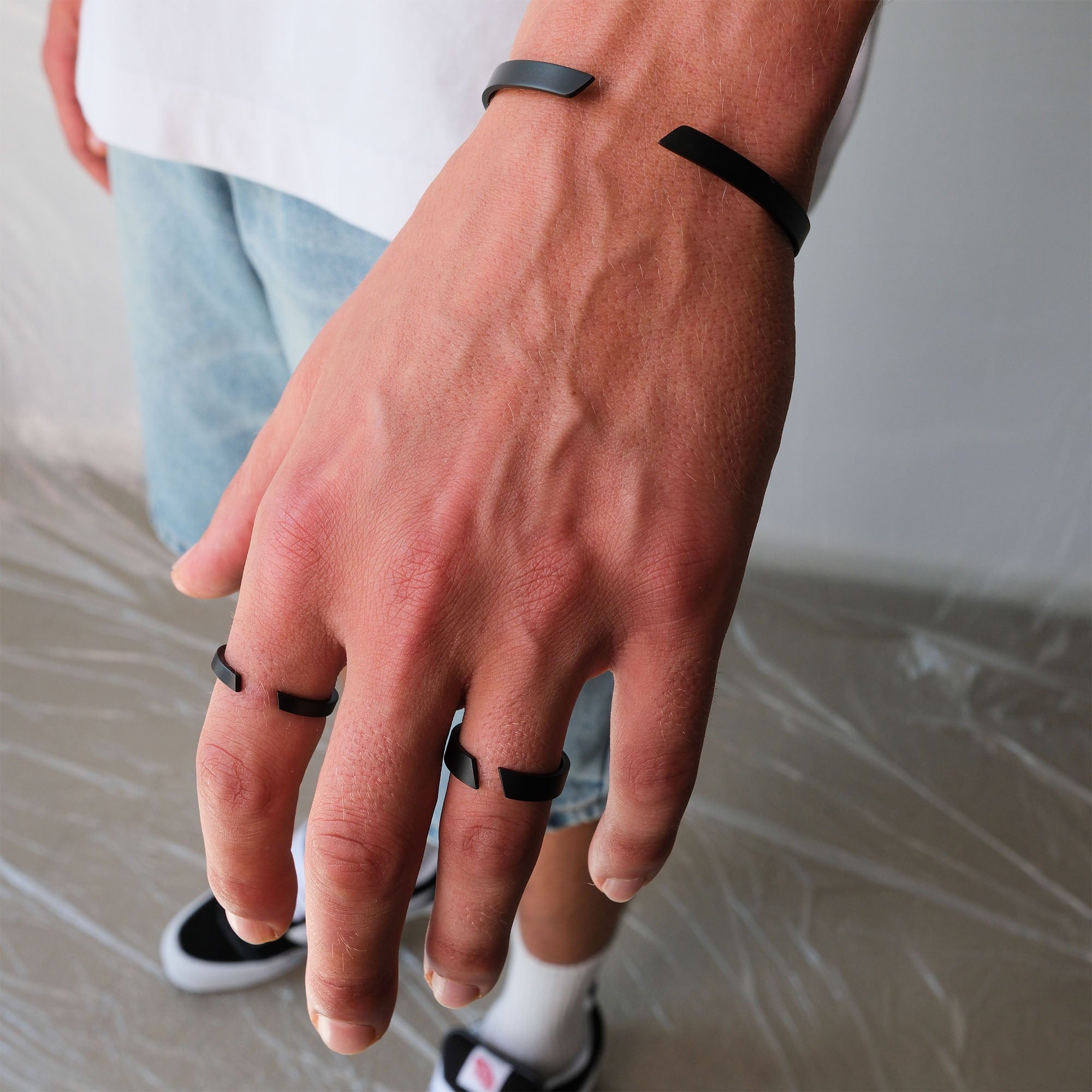 K12 - BLACK ADJUSTABLE RING - 3MM